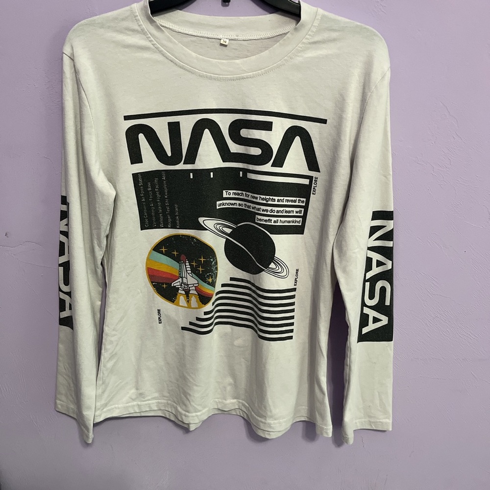long-sleeve NASA t-shirt, aéropostale
